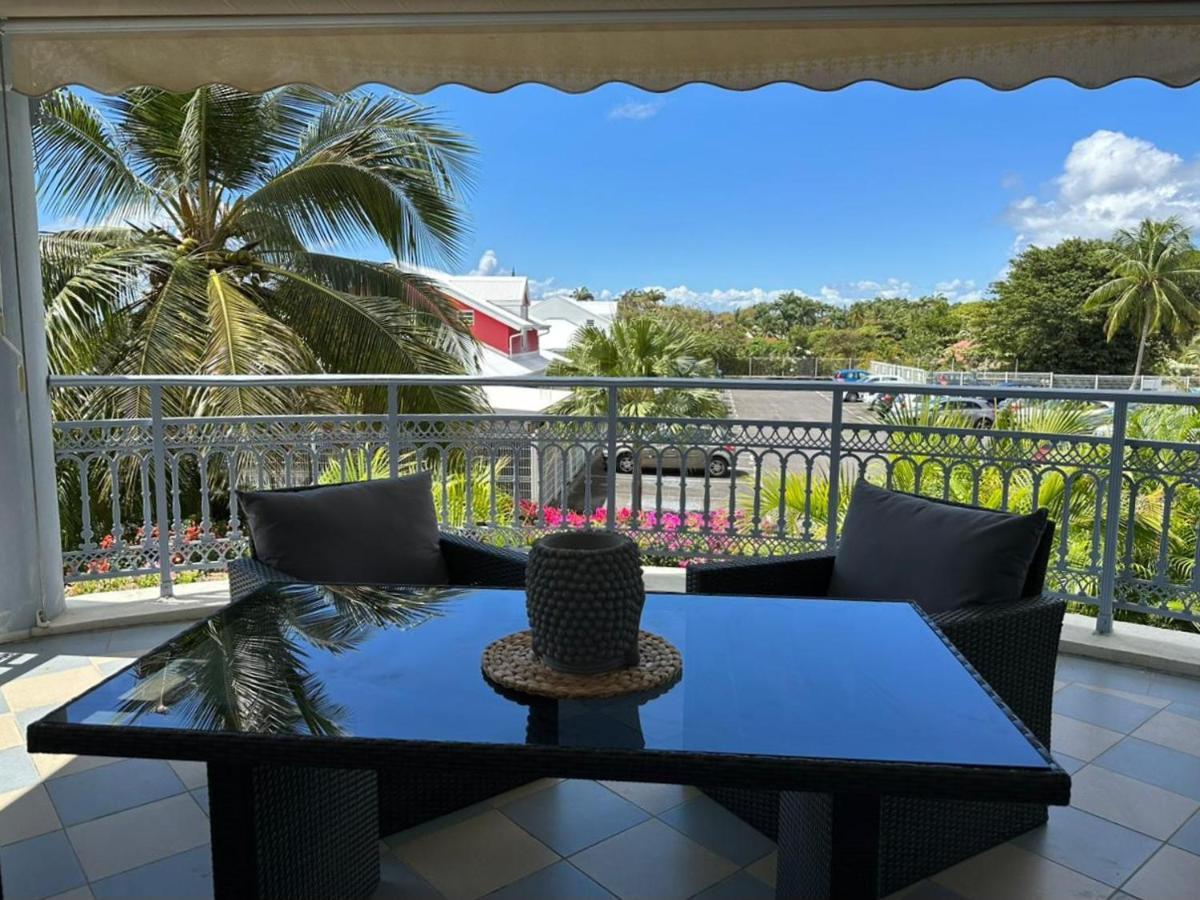 Grand Studio Zen Idealement Situe A Saint-Francois Avec Piscine Et Terrasse المظهر الخارجي الصورة
